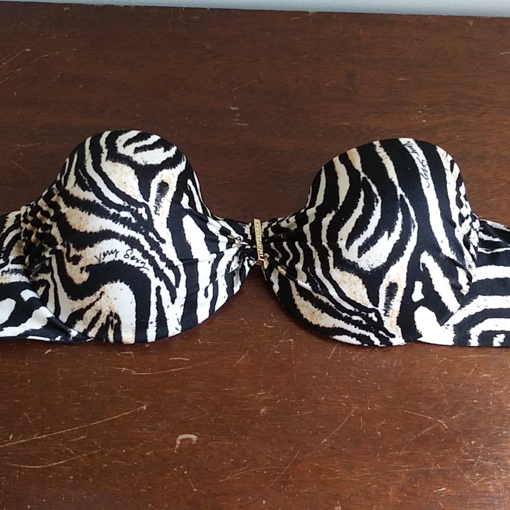 Victoria's Secret Very Sexy Swim Bikini To…